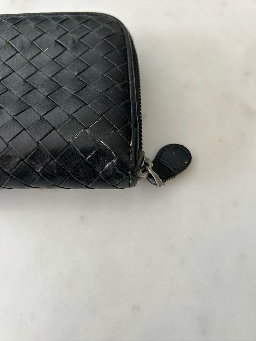 Bottega Veneta -Woven Zip-Around Black Leather Wallet - Picture 2 of 5